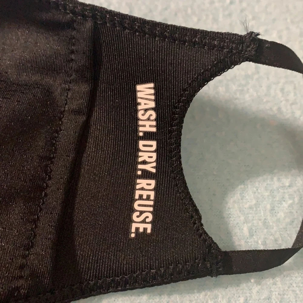 Adidas Unisex Face CVR Mask - size M/L